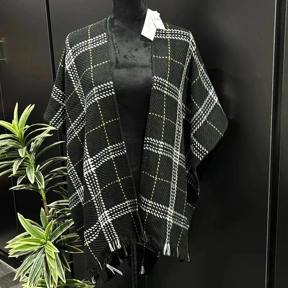 LOFT Knit Wrap Black/White/Tan, Fall/winter warmth - XS/S - Picture 1 of 6